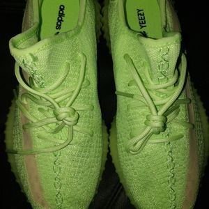 Yeezy Boost 350 V2 Glow